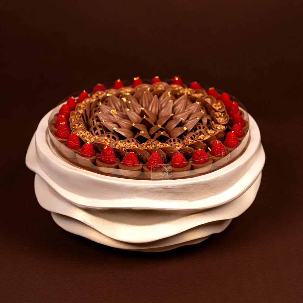 Fa Le Bon Chocolatier – Luxury Raspberry Chocolate Tray - Image 4